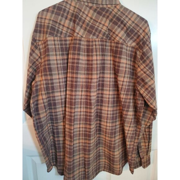 Duke Haband Men's XL Brown/Tan Dress shirt with button closure - Picture 2 of 3